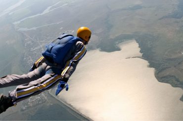 Adlerblick und Nervenkitzel: Fallschirmspringen als Hobby